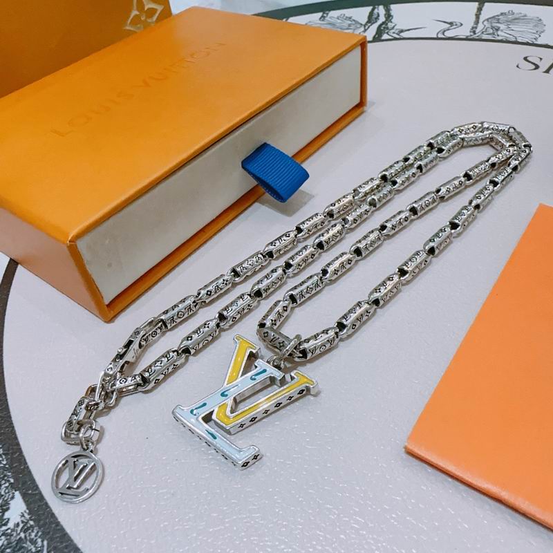 LV Necklace 04yxh16 (1)
