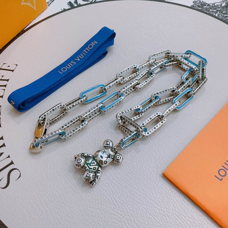 LV Necklace 04yxh24 (1)