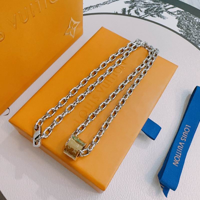LV Necklace 04yxh27 (5)