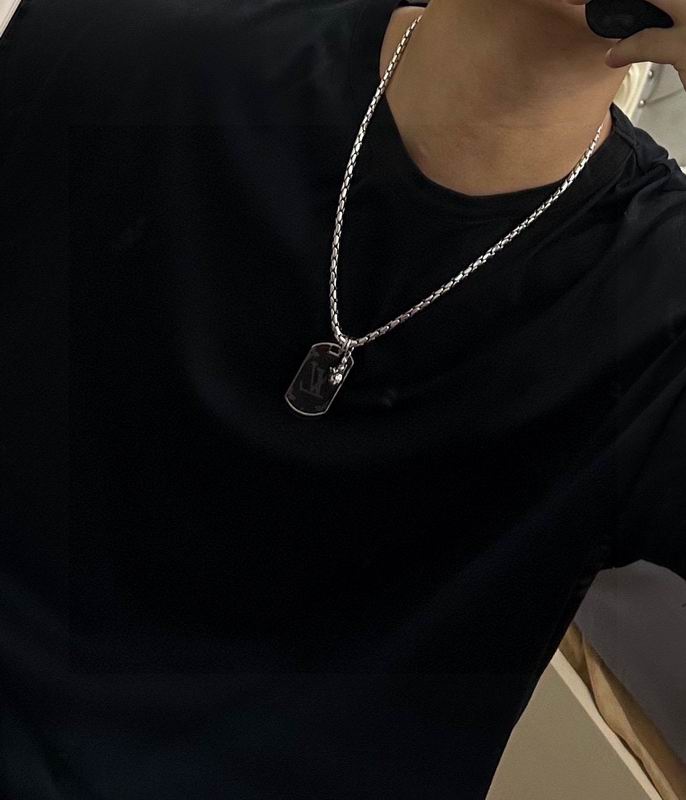 LV Necklace 04yxh38 (8)
