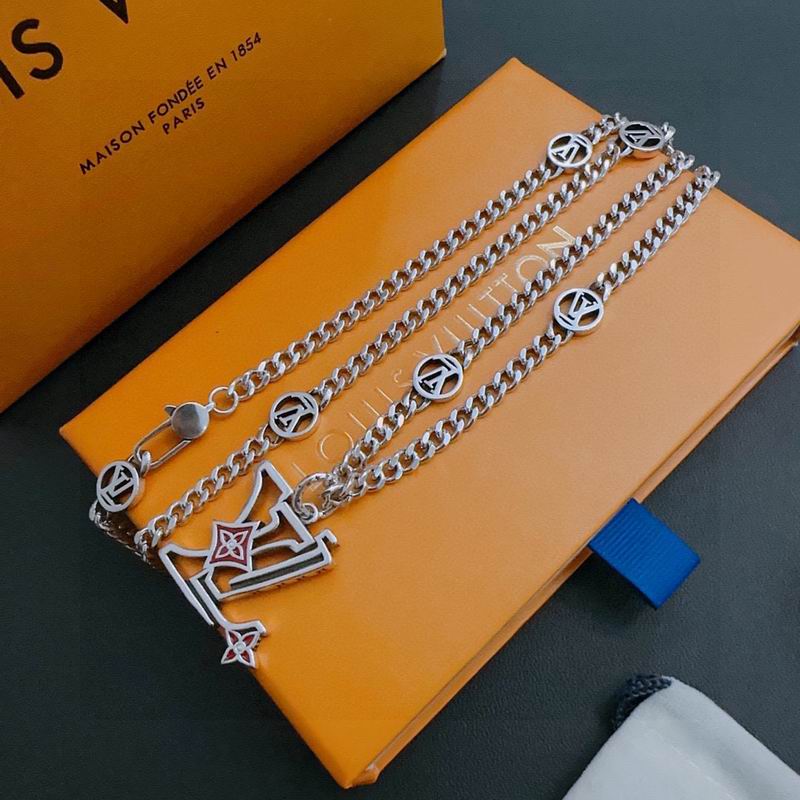 LV Necklace 04yxh47 (2)