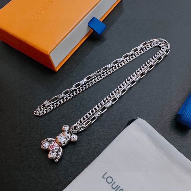 LV Necklace 04yxh48 (1)