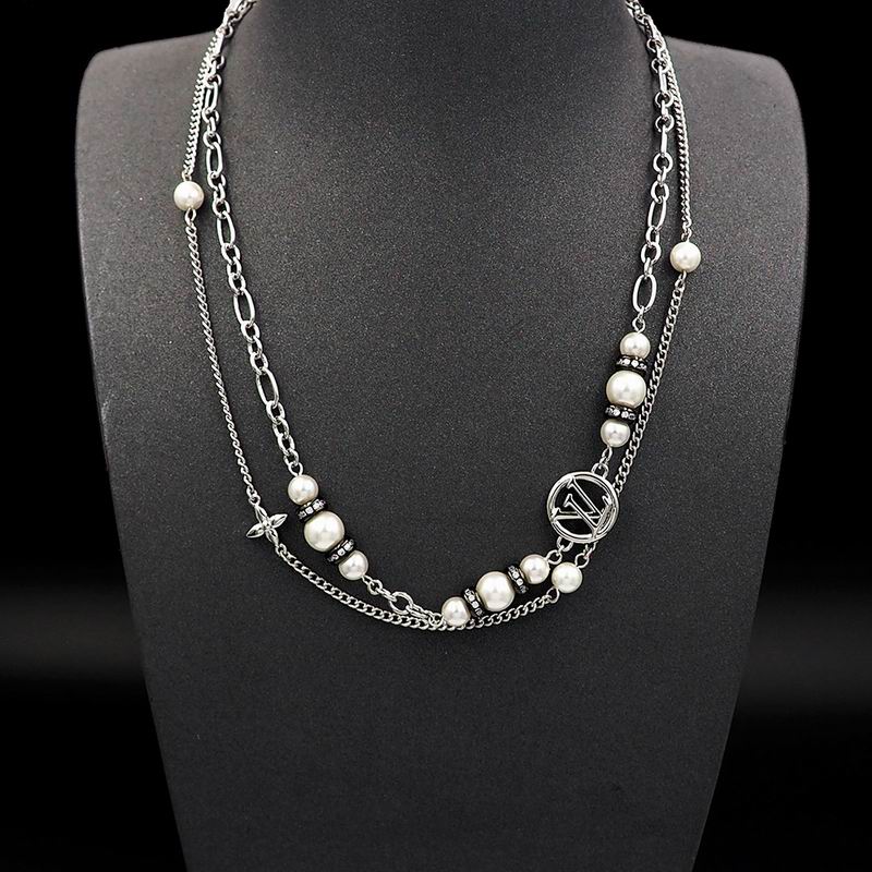 LV Necklace 04yxh50 (1)
