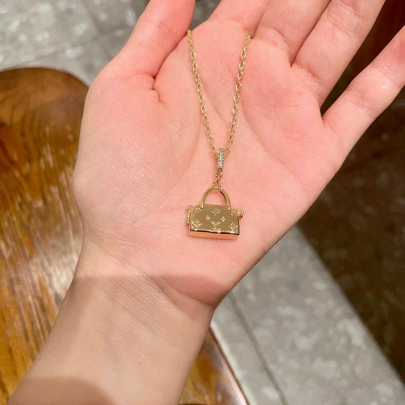 LV Necklace 04yxh53 (5)