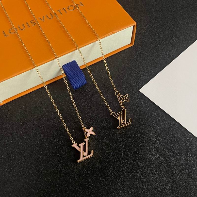 LV Necklace 04yxh54 (1)