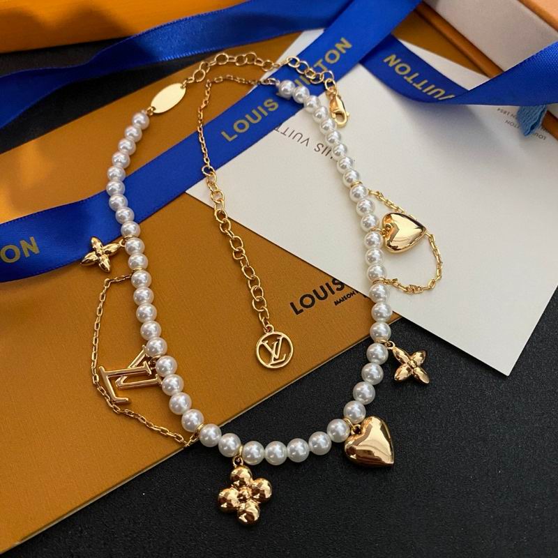 LV Necklace 04yxh58 (1)