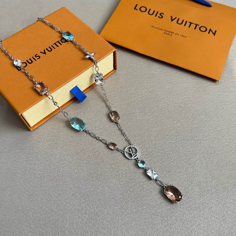LV Necklace 04yxh65 (2)