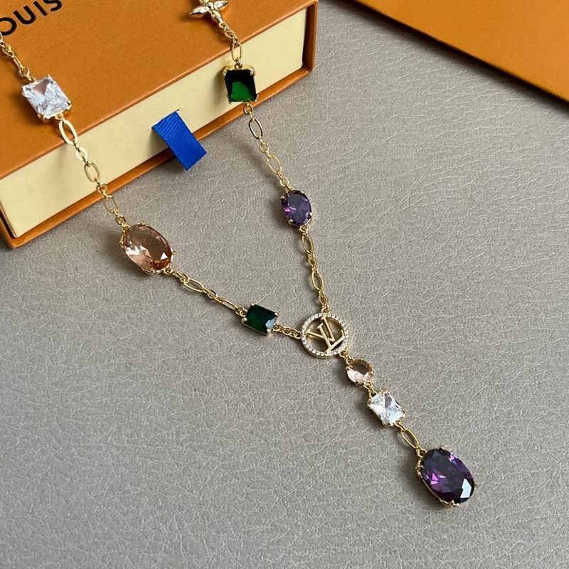 LV Necklace 04yxh65 (5)