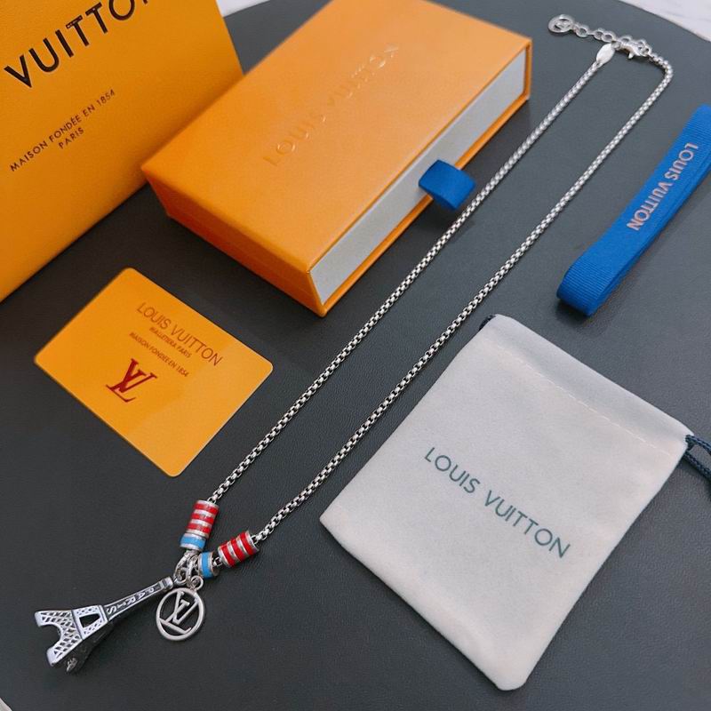 LV Necklace 04yxh68 (3)