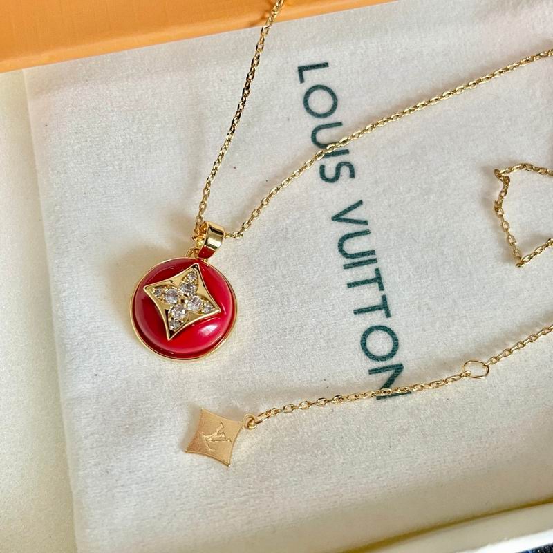 LV Necklace 04yxh74 (2)