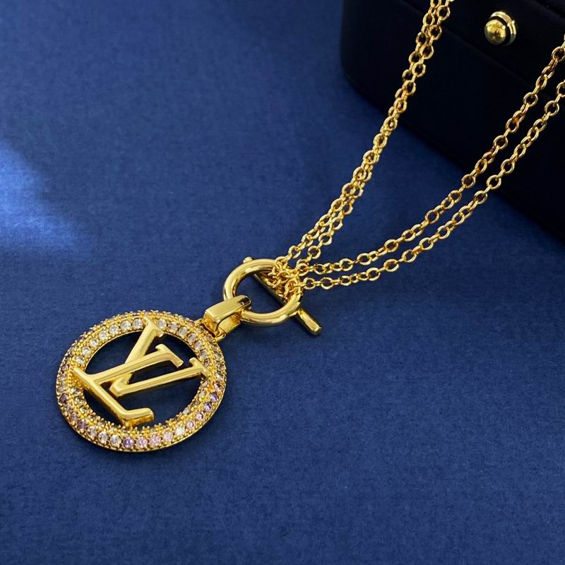 LV Necklace 04yxh77 (9)