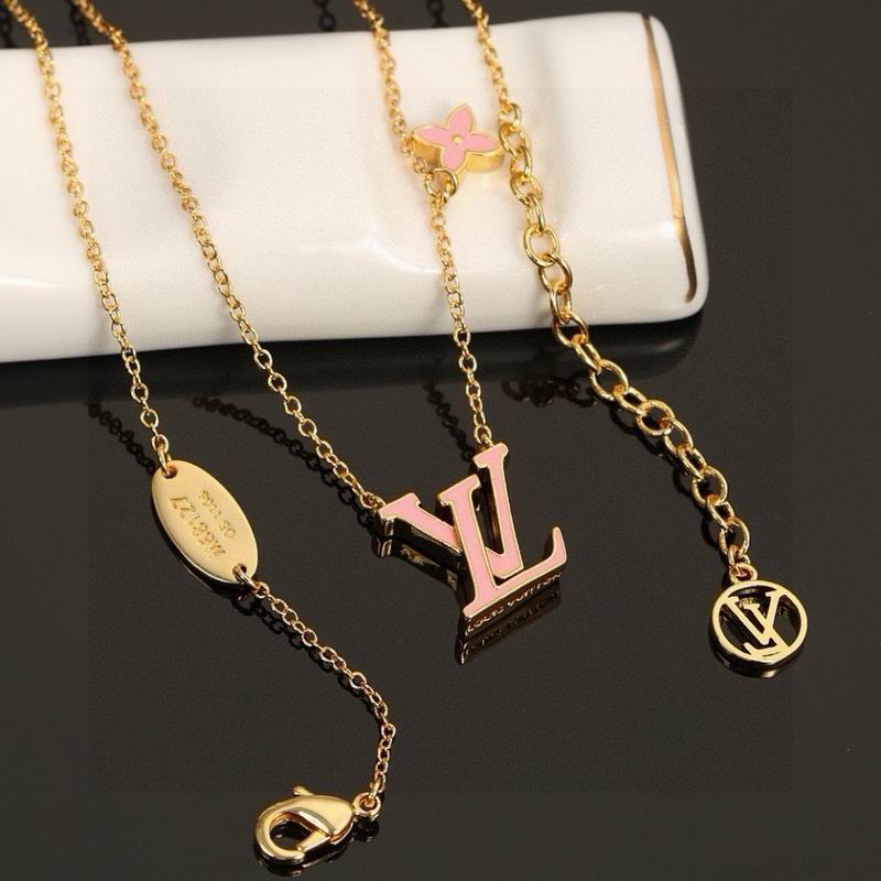 LV Necklace 04yxh78 (1)