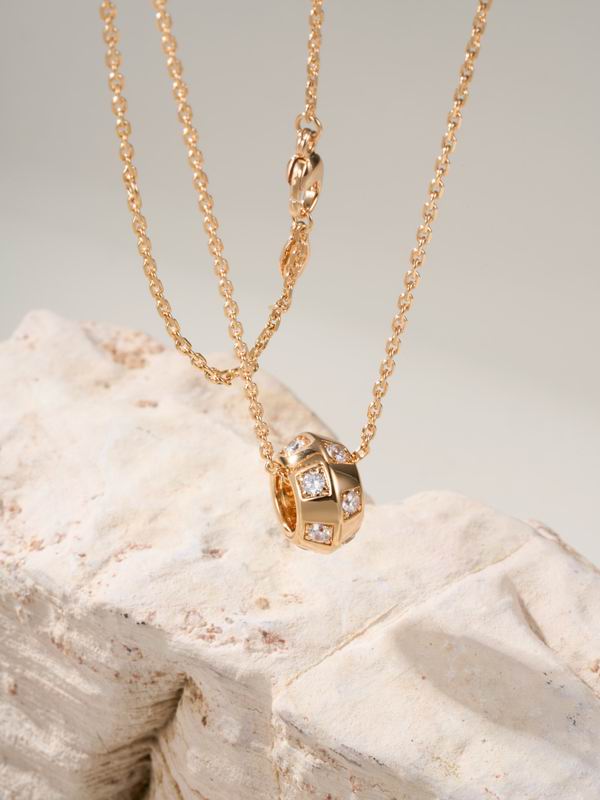 LV Necklace 04yxh83 (3)