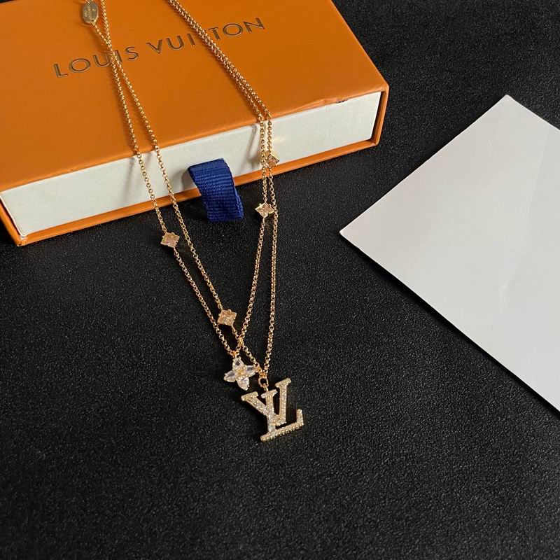 LV Necklace 04yxh88 (2)