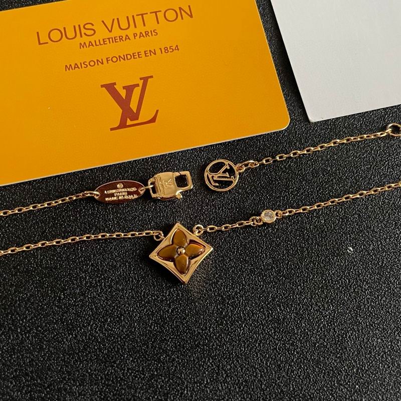 LV Necklace 04yxh99 (6)