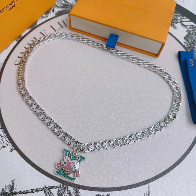 LV Necklace 05yxh01 (3)