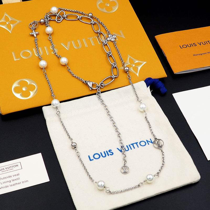 LV Necklace 05yxh07 (6)