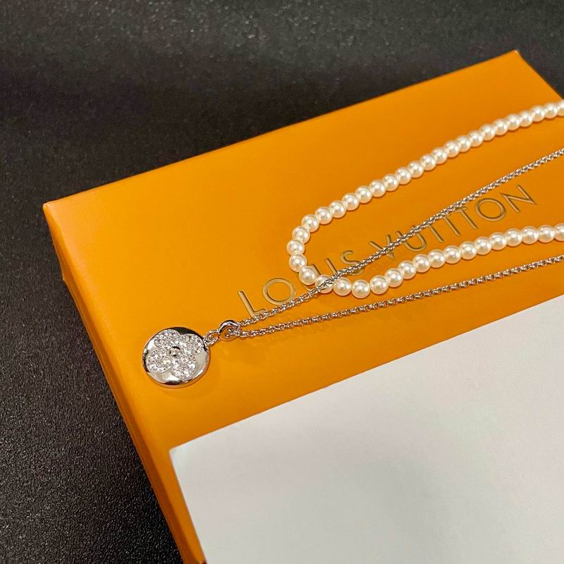 LV Necklace 05yxh101 (2)