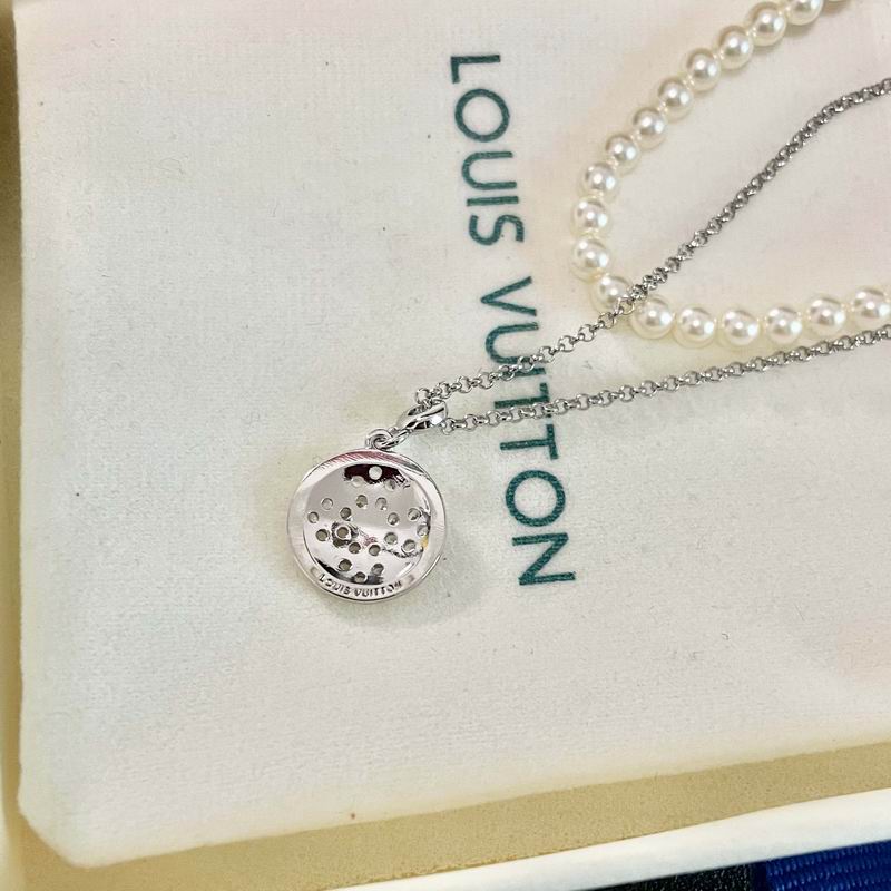 LV Necklace 05yxh101 (4)