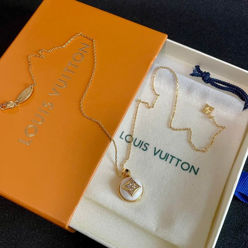 LV Necklace 05yxh103 (14)