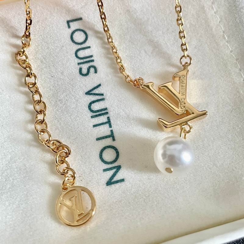 LV Necklace 05yxh106 (6)