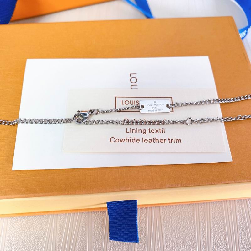 LV Necklace 05yxh107 (5)