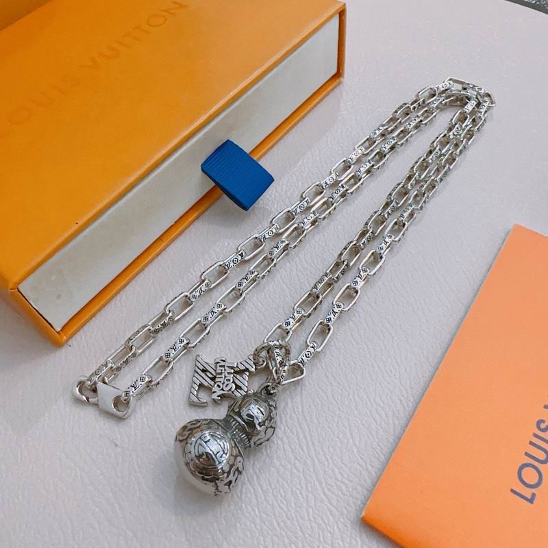 LV Necklace 05yxh108 (1)