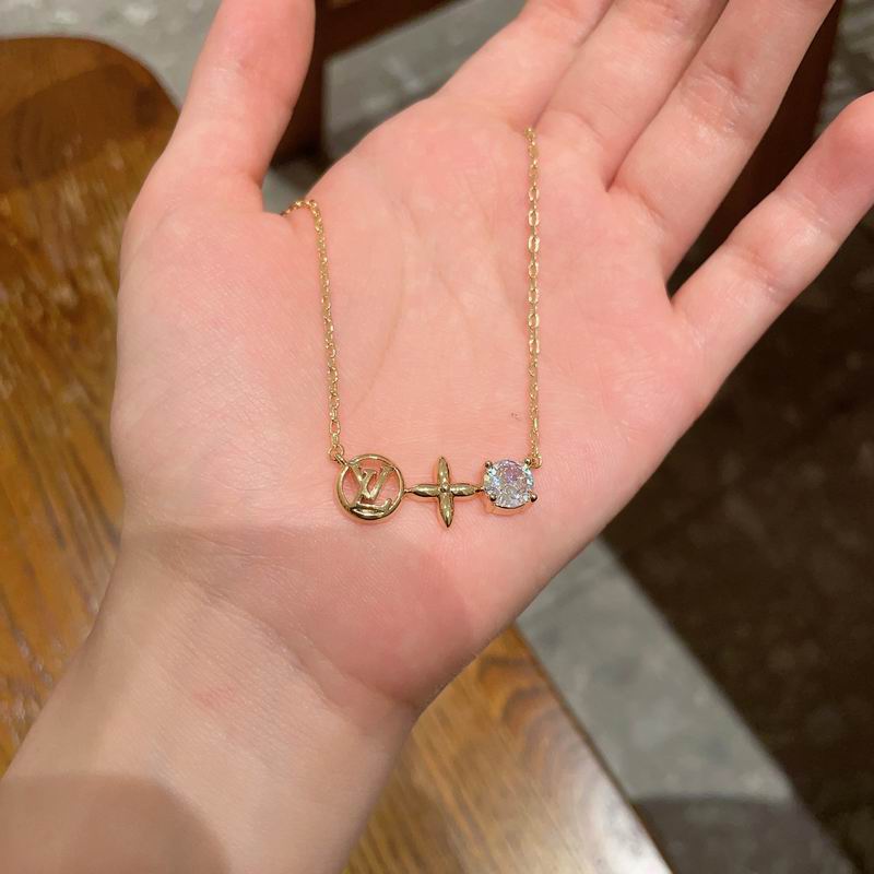 LV Necklace 05yxh111 (6)