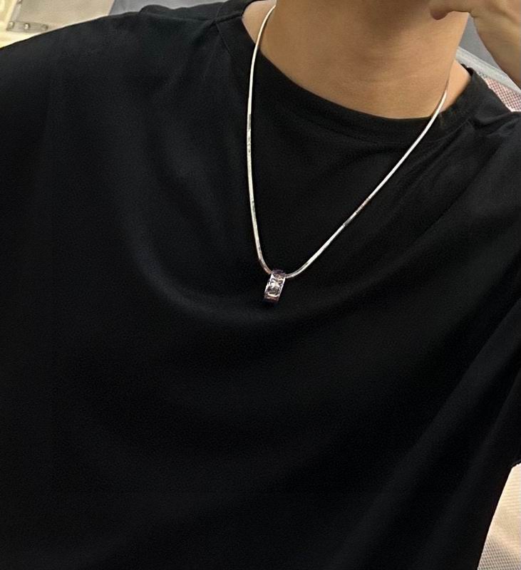 LV Necklace 05yxh17 (5)