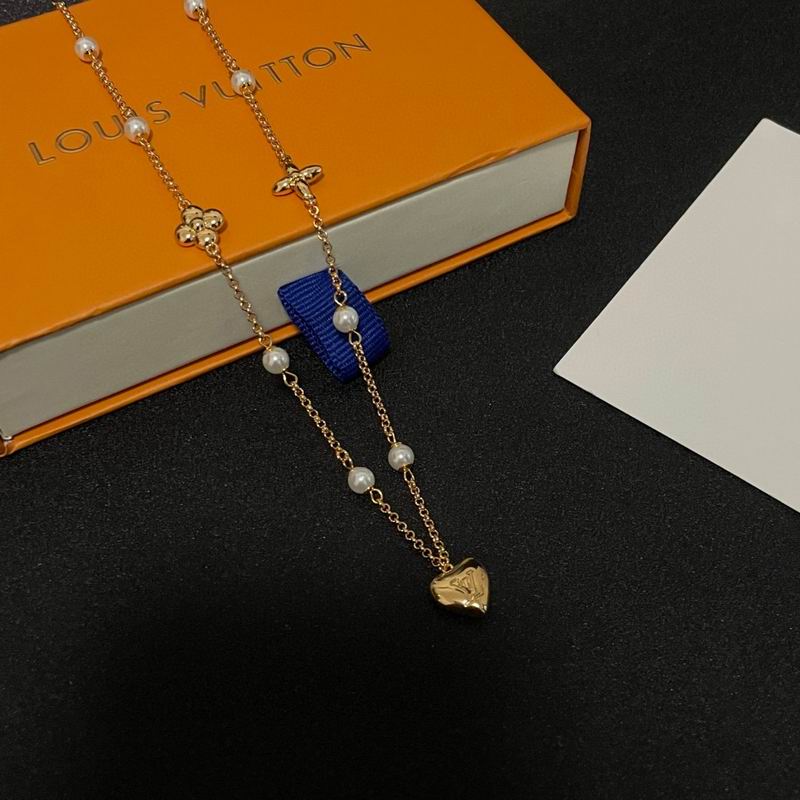 LV Necklace 05yxh18 (1)