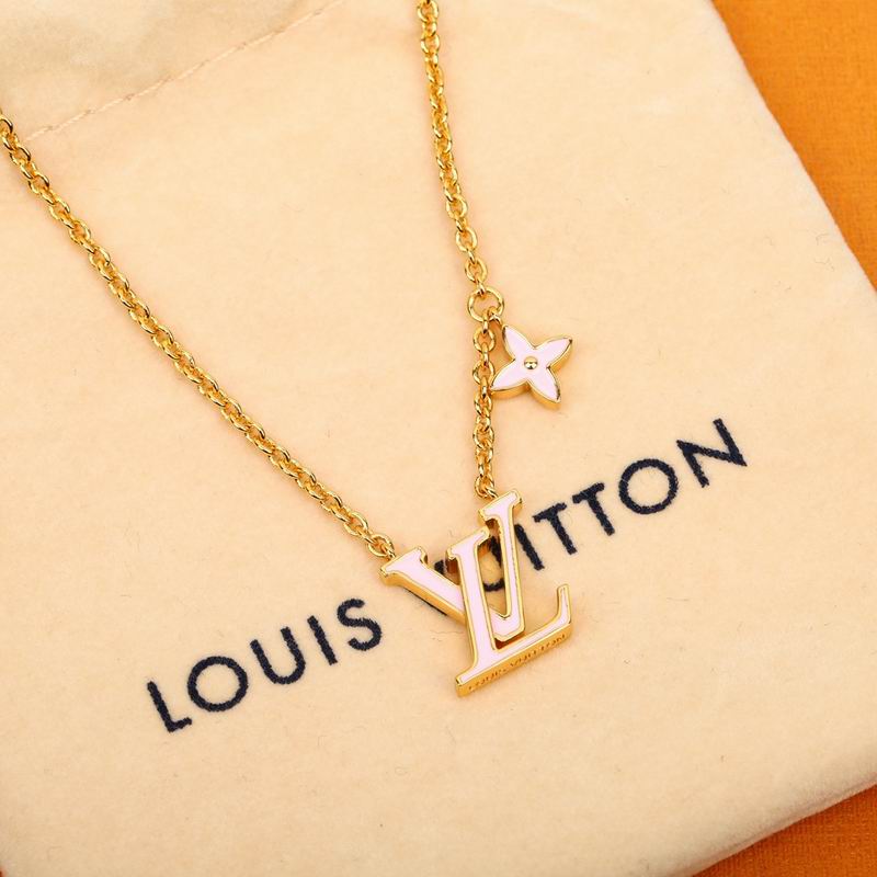 LV Necklace 05yxh25 (1)