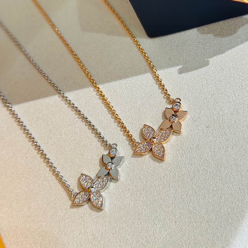 LV Necklace 05yxh29 (2)