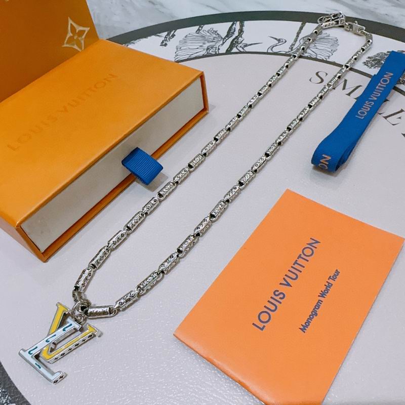 LV Necklace 05yxh33 (2)
