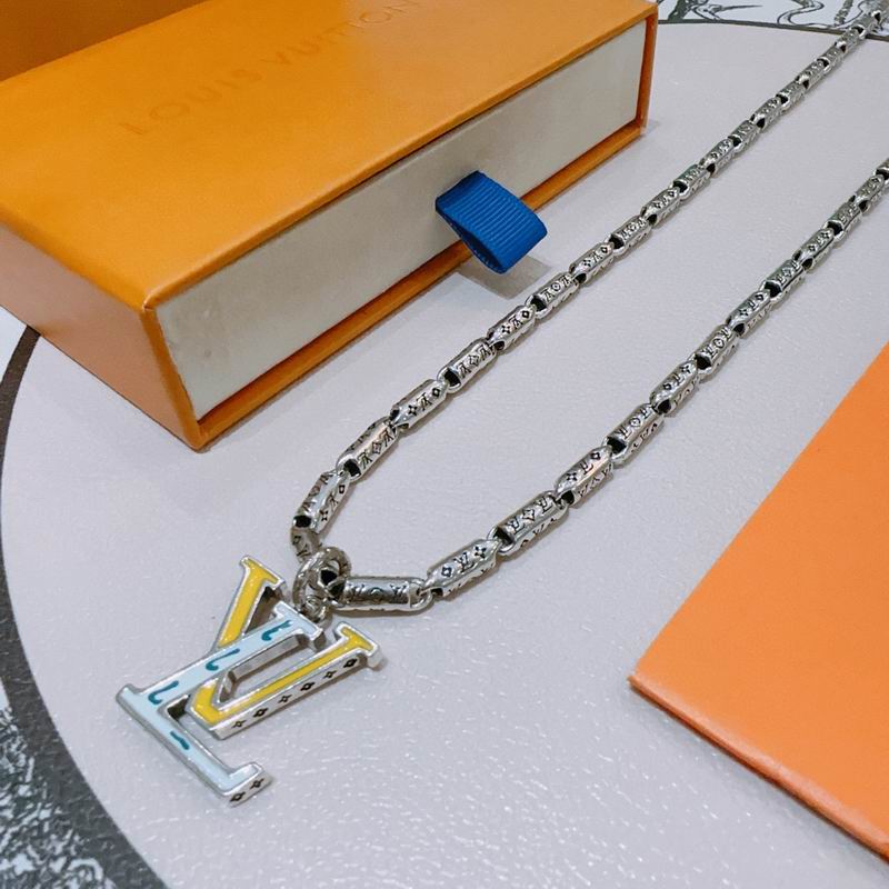 LV Necklace 05yxh33 (3)