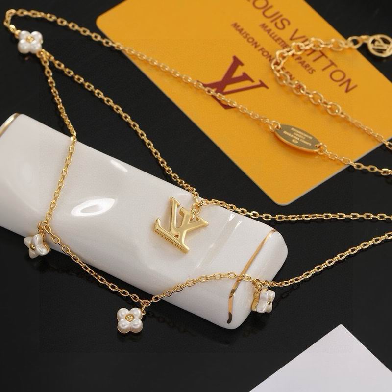 LV Necklace 05yxh41 (2)