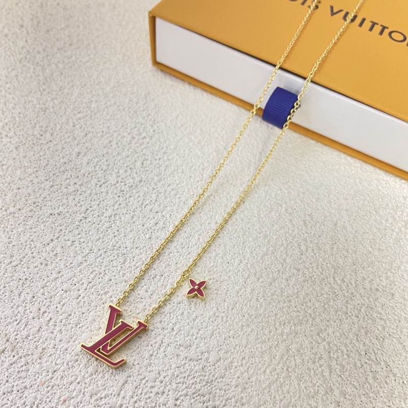 LV Necklace 05yxh47 (1)