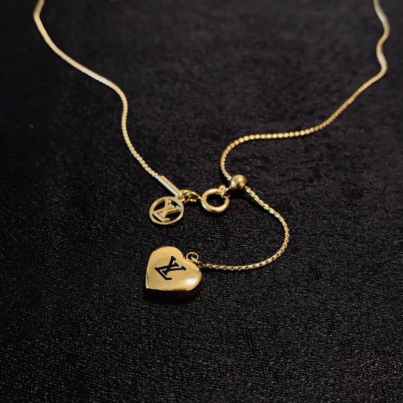 LV Necklace 05yxh49 (2)