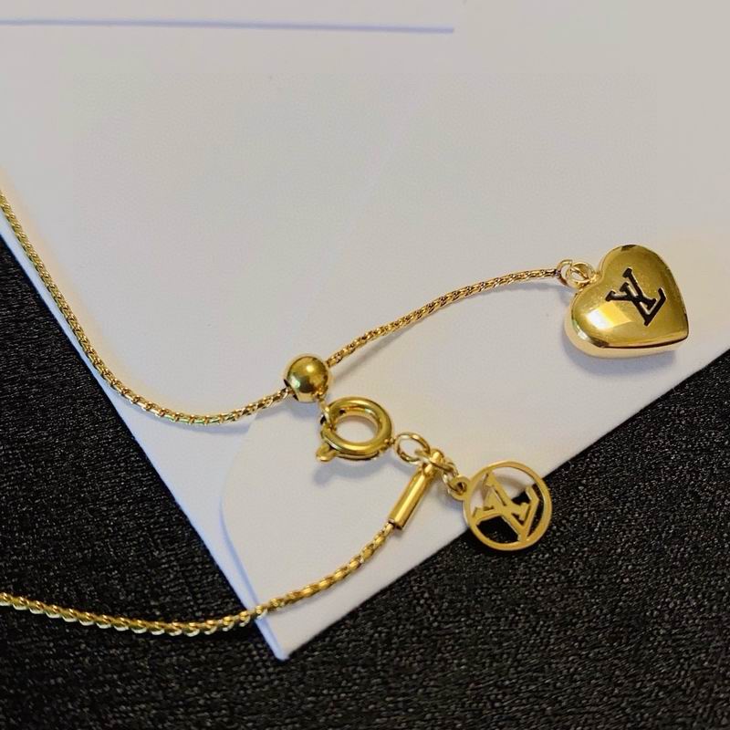 LV Necklace 05yxh49 (5)