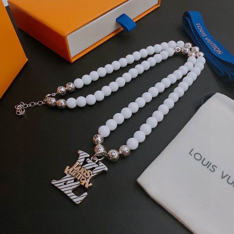 LV Necklace 05yxh54 (6)