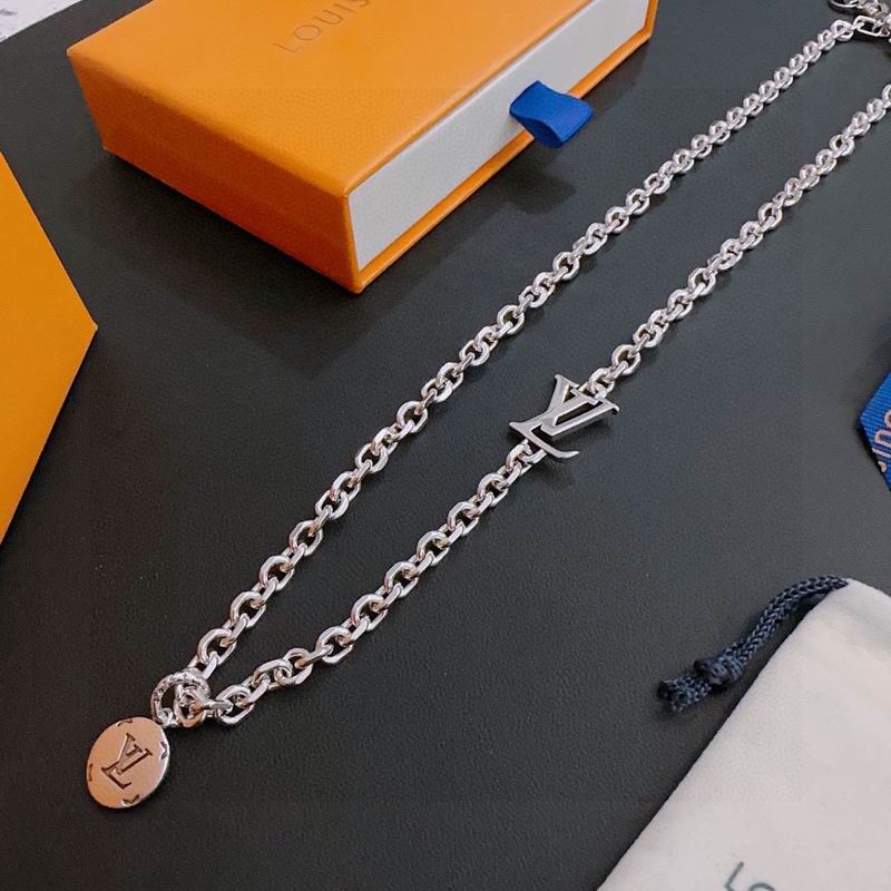 LV Necklace 05yxh59 (4)