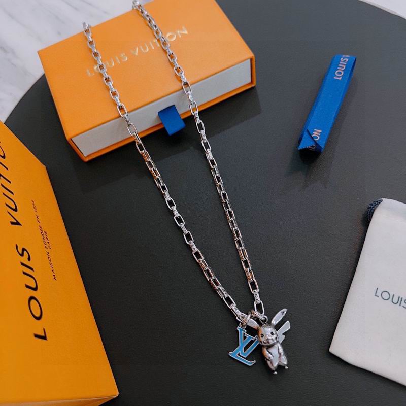 LV Necklace 05yxh60 (1)