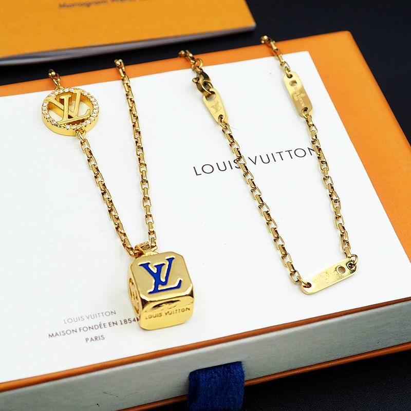 LV Necklace 05yxh64 (5)