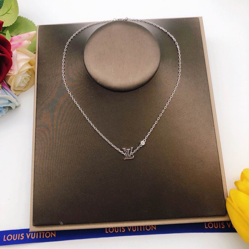 LV Necklace 05yxh66 (6)