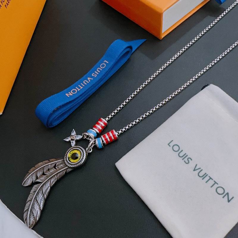 LV Necklace 05yxh71 (3)
