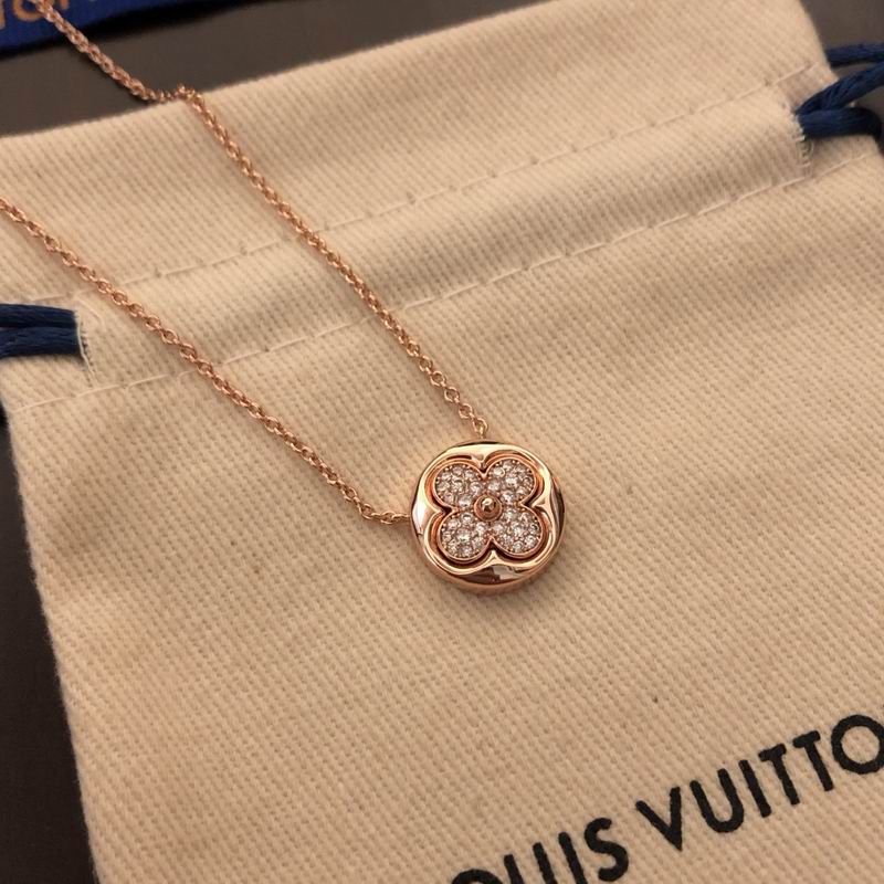 LV Necklace 05yxh77 (2)