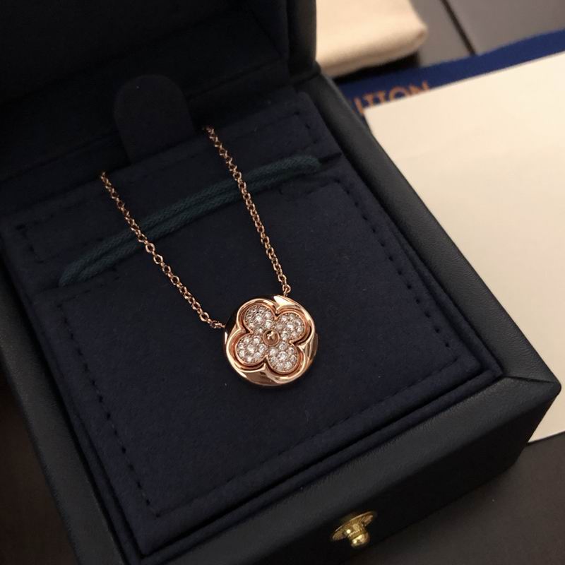 LV Necklace 05yxh77 (3)