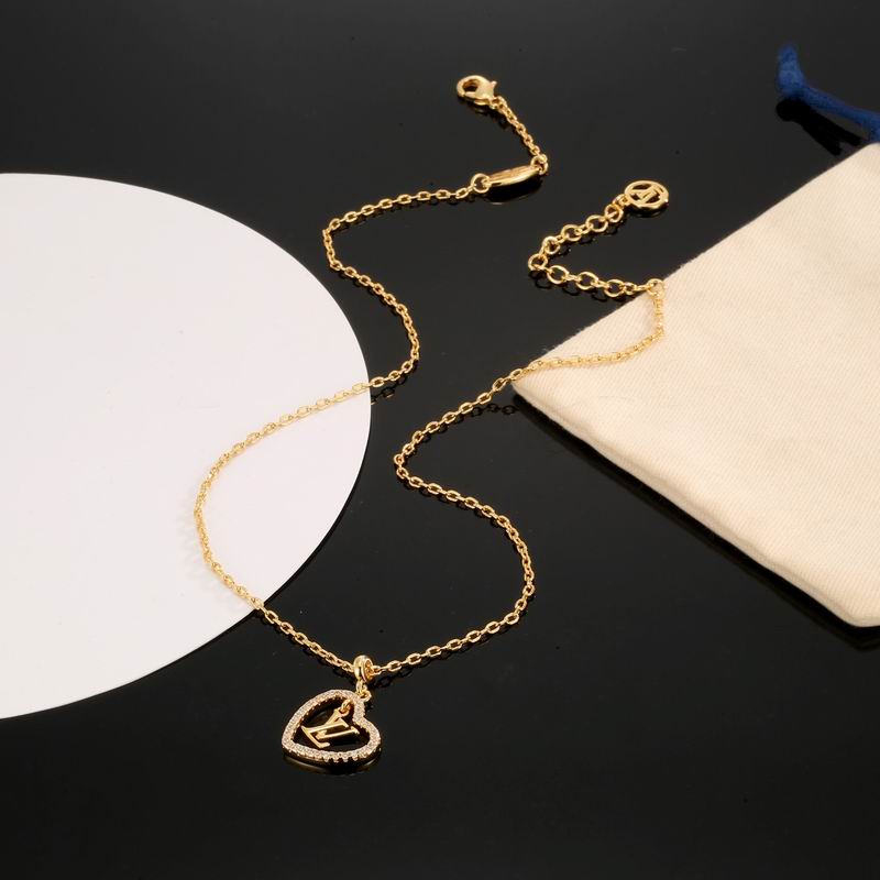 LV Necklace 05yxh78 (8)