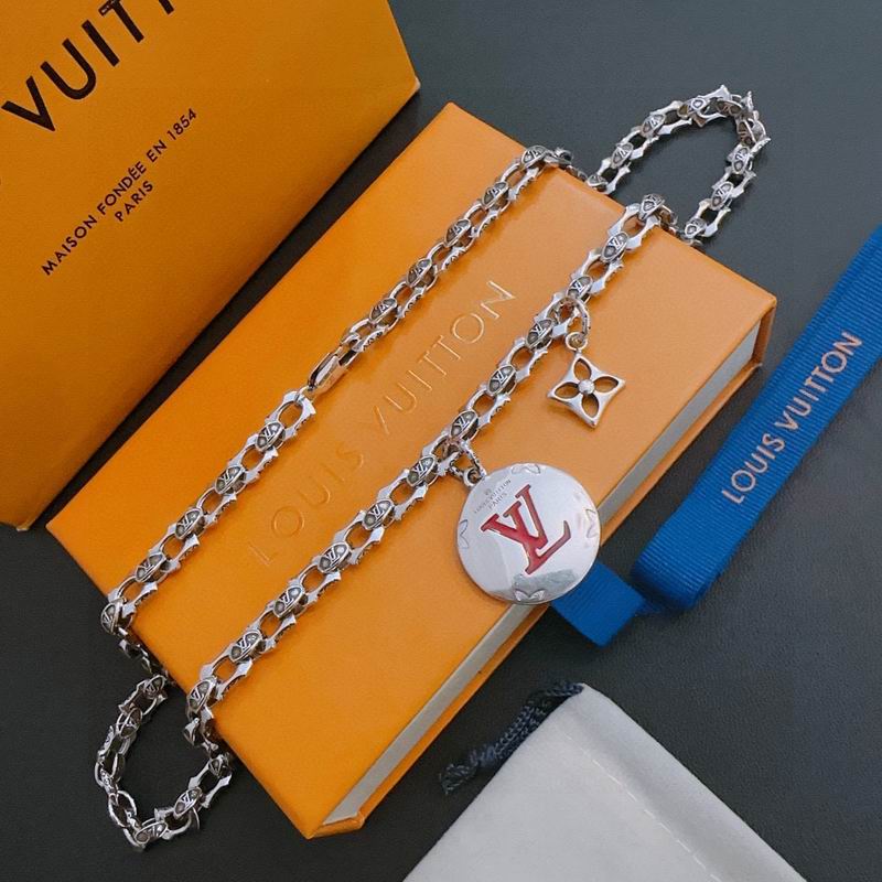 LV Necklace 05yxh95 (2)