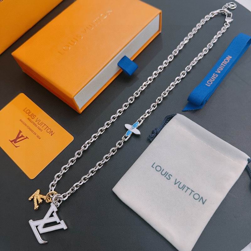 LV Necklace 05yxh97 (7)