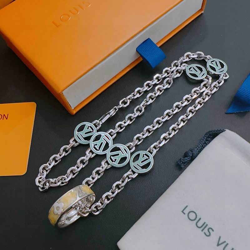 LV Necklace 05yxh98 (6)
